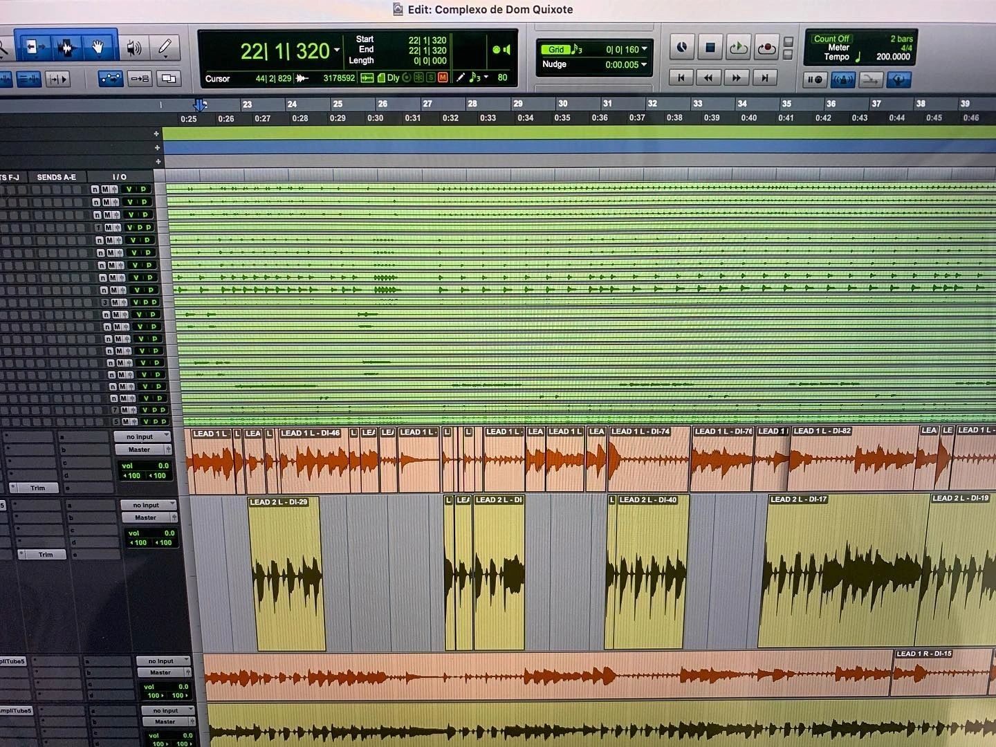 Sessão de mixagem aberta no estúdio